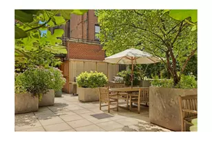 350 Bleecker St, New York City, NY 10014 - Photo 11