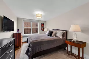 350 Bleecker St, New York City, NY 10014 - Photo 17