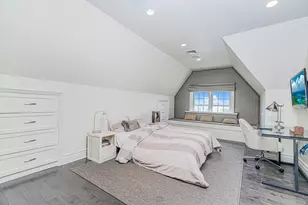125 Benedict Rd, New York City, NY 10304 - Photo 39