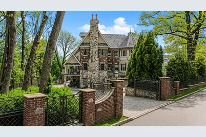 125 Benedict Road, New York City, NY 10304 - Photo 3