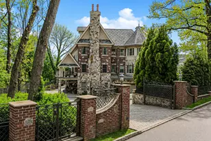 125 Benedict Rd, New York City, NY 10304 - Photo 3