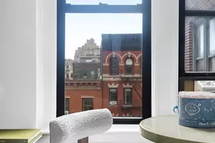 295 W 11th St, New York City, NY 10014 - Photo 3