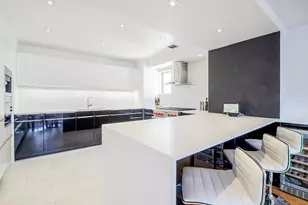 381 Lenox Ave, New York City, NY 10027 - Photo 3