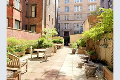 130 E 18th Street #5D, New York City, NY 10003 - Photo 19