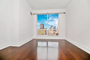 350 W 42nd St, New York City, NY 10036 - Photo 9