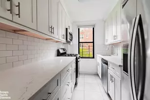 525 W 235th St, New York City, NY 10463 - Photo 5
