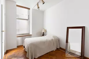 205 W 57th St, New York City, NY 10019 - Photo 5