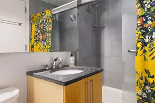 242 E 25th St, New York City, NY 10010 - Photo 5