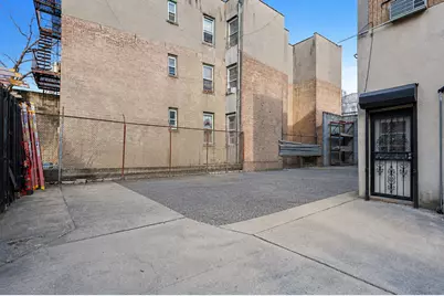 31-30 14th Street, New York City, NY 11106 - Photo 9