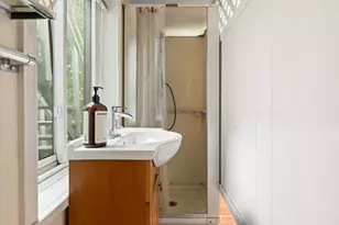 637 Baltic St, New York City, NY 11217 - Photo 5