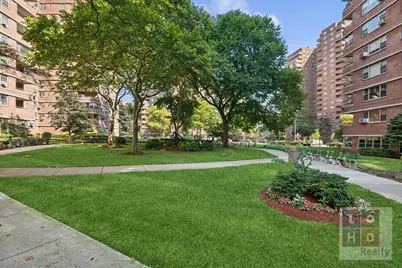 575 Grand Street #506, New York City, NY 10002 - Photo 19