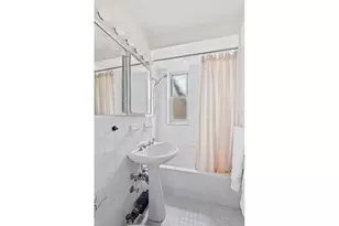 60 E 9th St, New York City, NY 10003 - Photo 5