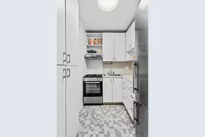 60 E 9th Street #621, New York City, NY 10003 - Photo 3