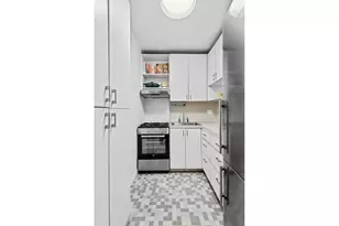 60 E 9th St, New York City, NY 10003 - Photo 3