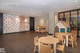 77 Charlton St, New York City, NY 10014 - Photo 9