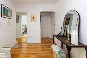 310 W 55th St, New York City, NY 10019 - Photo 7