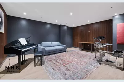 72-01 Queens Boulevard #1124, New York City, NY 11377 - Photo 21
