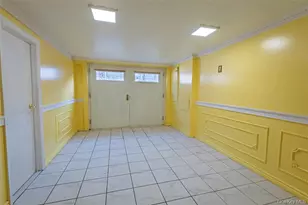 244-19 Grand Central Pkwy, New York City, NY 11362 - Photo 15