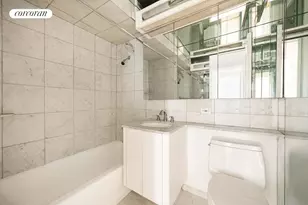 333 W 57th St, New York City, NY 10019 - Photo 11