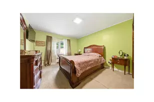 4425 Richardson Ave, New York City, NY 10470 - Photo 9