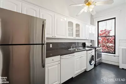 28 8th Avenue, New York City, NY 11217 - Photo 11