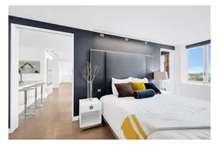 322 W 57th St, New York City, NY 10019 - Photo 11