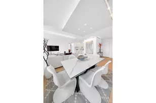 322 W 57th St, New York City, NY 10019 - Photo 5