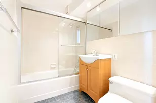 376 Broadway, New York City, NY 10013 - Photo 9