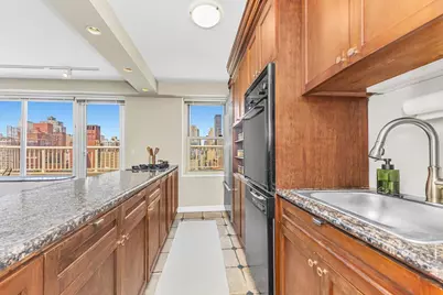 305 E 24th Street #20-B, New York City, NY 10010 - Photo 7