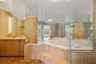 305 E 24th St, New York City, NY 10010 - Photo 11