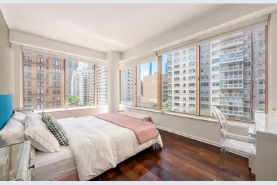 200 E 69th Street #7L, New York City, NY 10021 - Photo 5