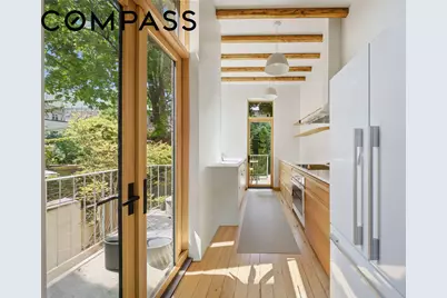 304 Clinton Avenue, New York City, NY 11205 - Photo 9