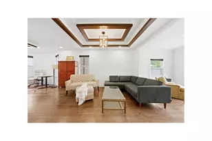 916 Clarence Ave, New York City, NY 10465 - Photo 7