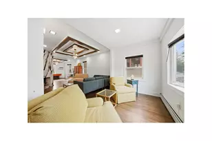 916 Clarence Ave, New York City, NY 10465 - Photo 5