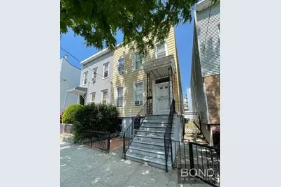32-11 38th Avenue #TWNH, New York City, NY 11101 - Photo 1