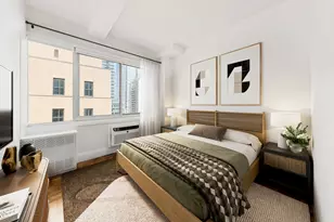 240 E 55th St, New York City, NY 10022 - Photo 3