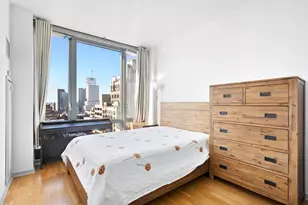 310 W 52nd St, New York City, NY 10019 - Photo 3