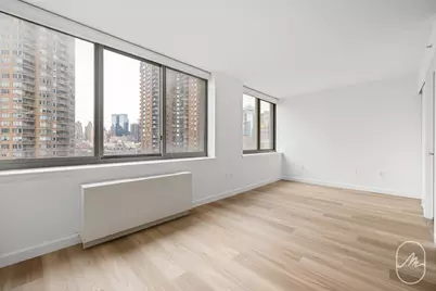 561 10th Avenue #17B, New York City, NY 10036 - Photo 3