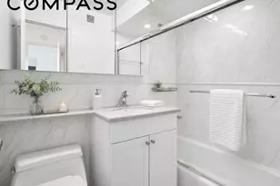 420 E 72nd St, New York City, NY 10021 - Photo 5