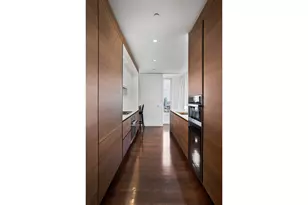 252 E 57th St, New York City, NY 10022 - Photo 5