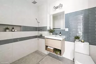 26 Goodwin Pl, New York City, NY 11221 - Photo 11