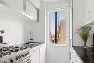 105 W 13th St, New York City, NY 10011 - Photo 3