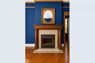 558 E 23rd Street, New York City, NY 11210 - Photo 11