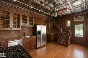 558 E 23rd St, New York City, NY 11210 - Photo 9