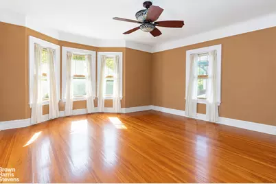 558 E 23rd Street, New York City, NY 11210 - Photo 15