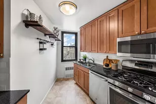 2025 Broadway, New York City, NY 10023 - Photo 5