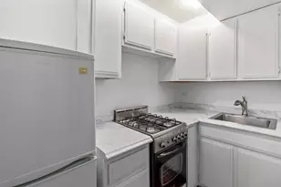 118 W 81st St, New York City, NY 10024 - Photo 5
