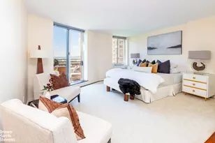 333 Rector Pl, New York City, NY 10280 - Photo 7