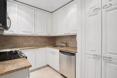 641 5th Avenue #39C, New York City, NY 10022 - Photo 5