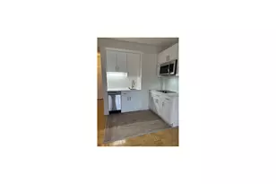320 E 42nd St, New York City, NY 10017 - Photo 1